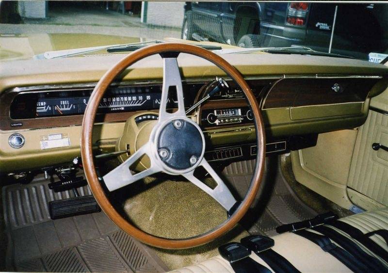 front steering wheel and dash.jpg