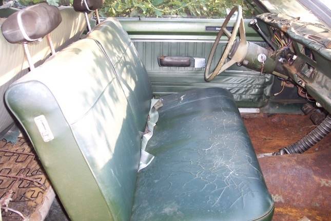 FrontSeat (645 x 430).jpg