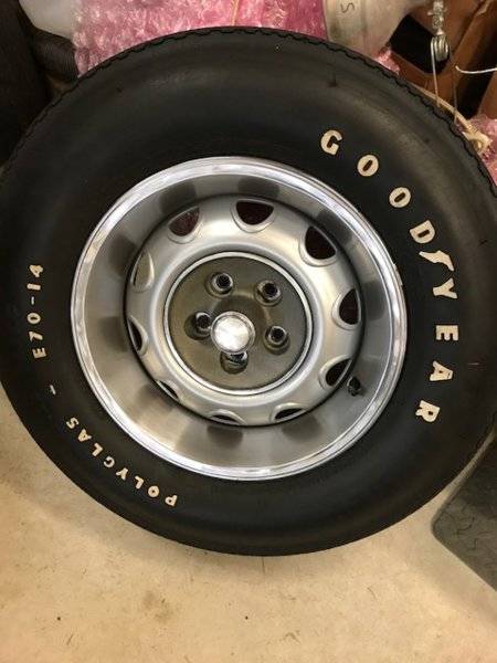 Goodyear Tires E70 14.jpg