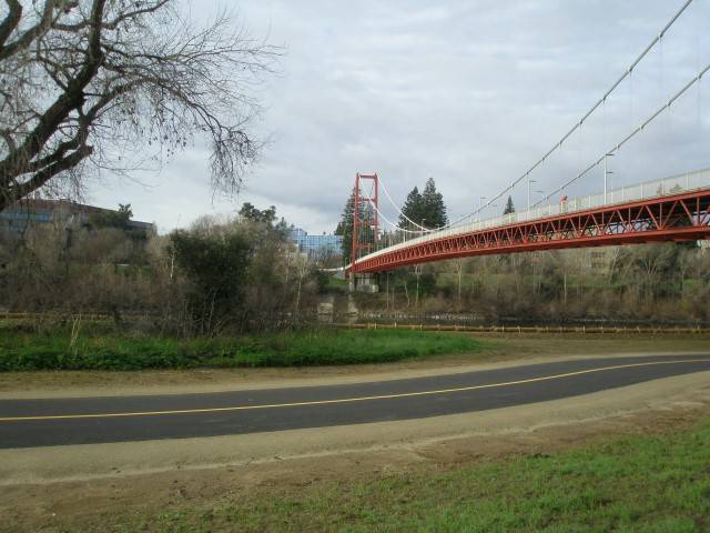 Guy West Bridge 002 (Small).JPG
