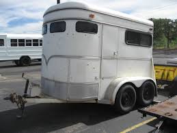 horse trailer.jpeg