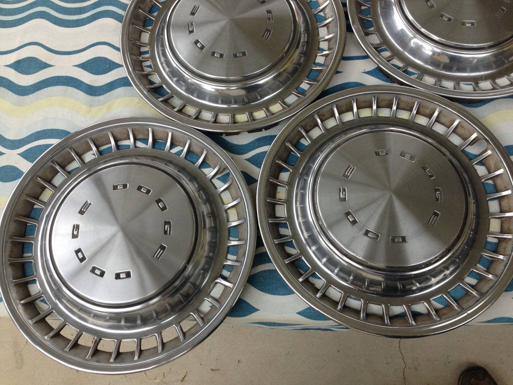 hubcaps14 - 2.jpg