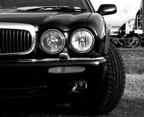 jaguar-xj8-headlights-jpg.jpg
