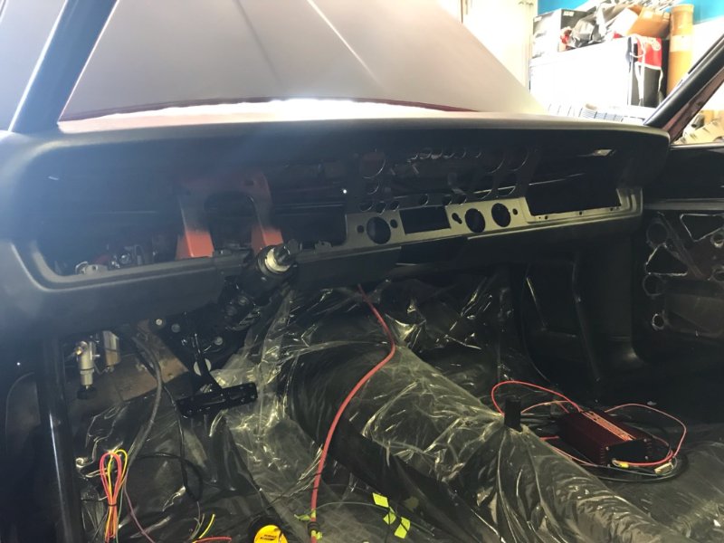 Krusty dash install 4.jpg