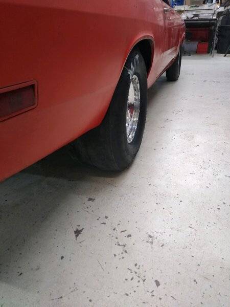 Krusty rear tire in well-clearance.jpg