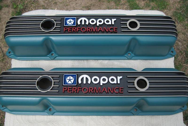 Mario's 6 color valve covers.jpg