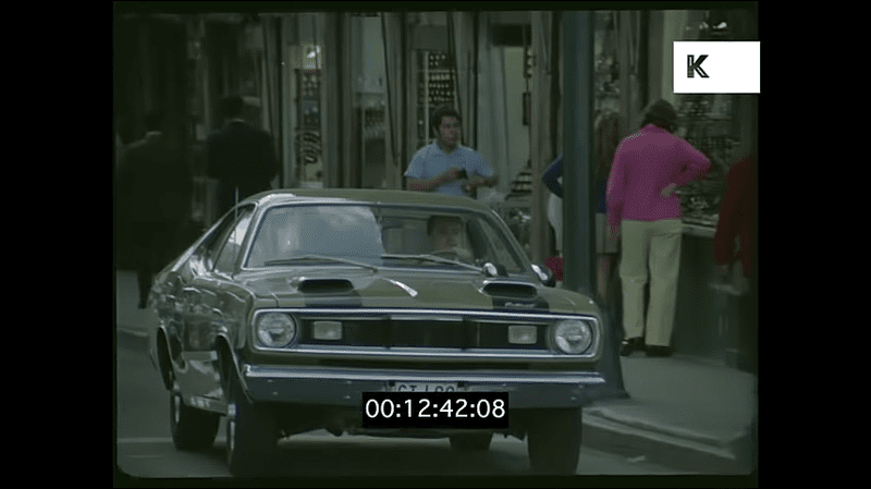 Mexico City in 1971, Super Bee.webm_000087127.png