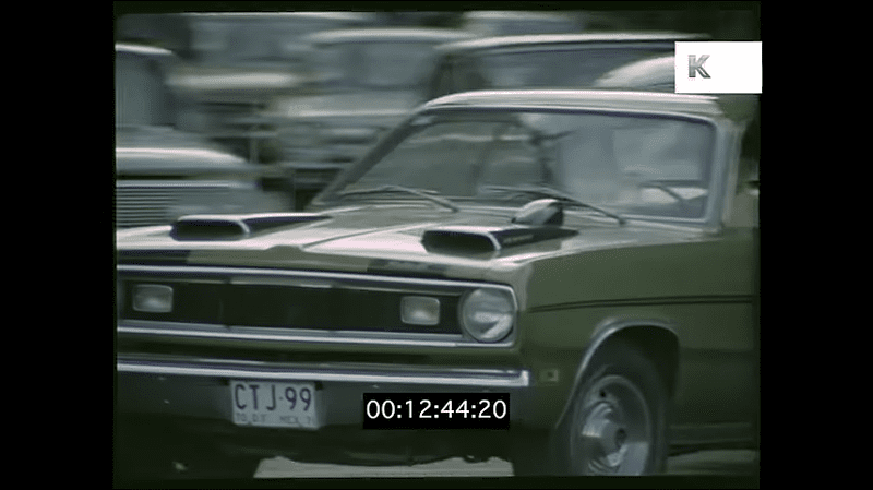 Mexico City in 1971, Super Bee.webm_000089607.png