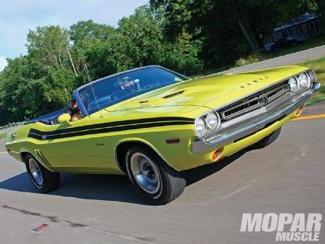 mopp_0912_01_+1971_dodge_challenger+front_angle.jpg