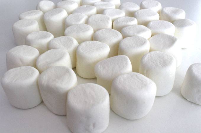 mummy-marshmallow-pops-marshmallows.jpg