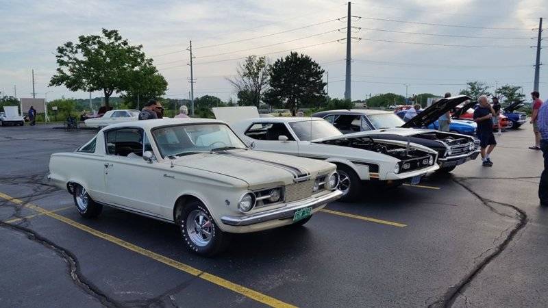 my cuda at point burger  NICE.jpg