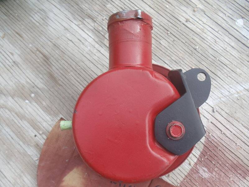 my red power steering pump.JPG