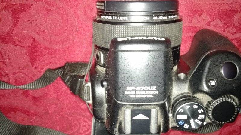 Olympus-570-camera.jpg