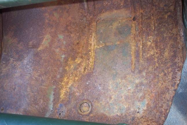 PassengerSideFloorPan (645 x 430).jpg