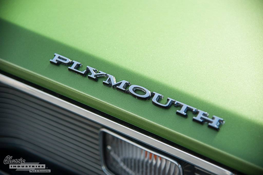 Plymouth Emblem Hood.JPG