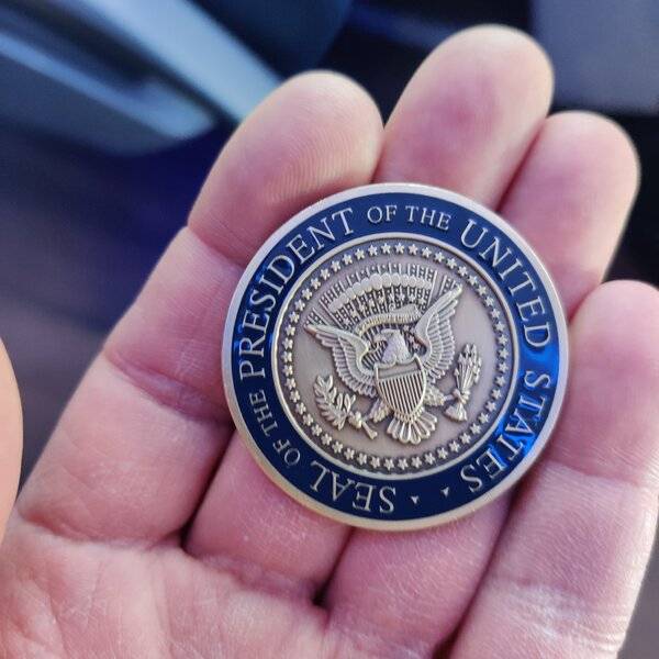 president coin 2.jpg
