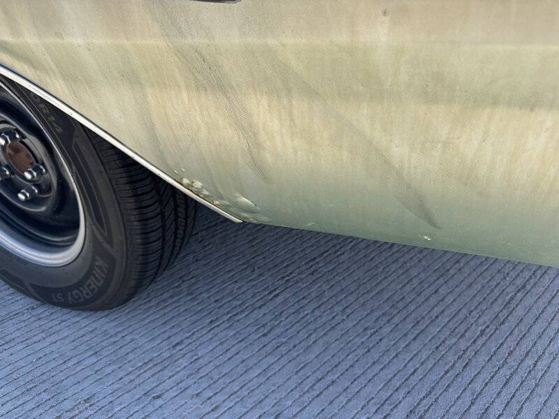 right rear quarter bubbles.jpg