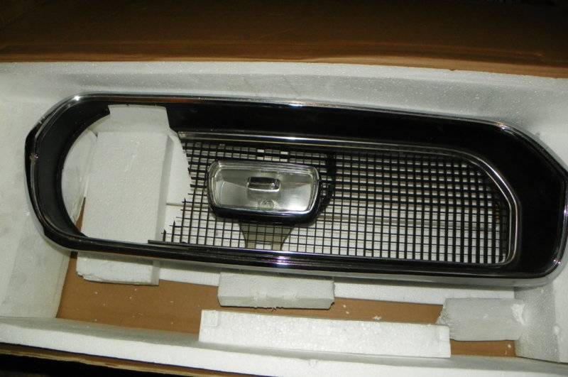RIGHT side 69 grilles 001.JPG