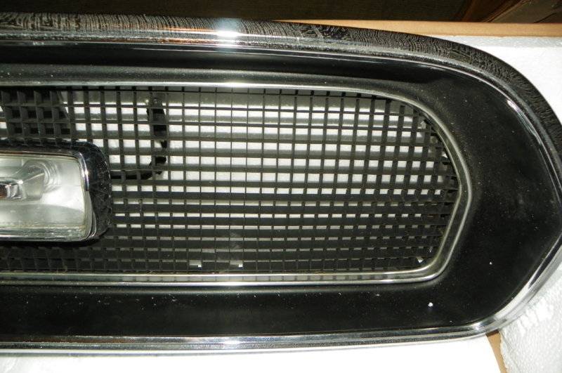 RIGHT side 69 grilles 005.JPG