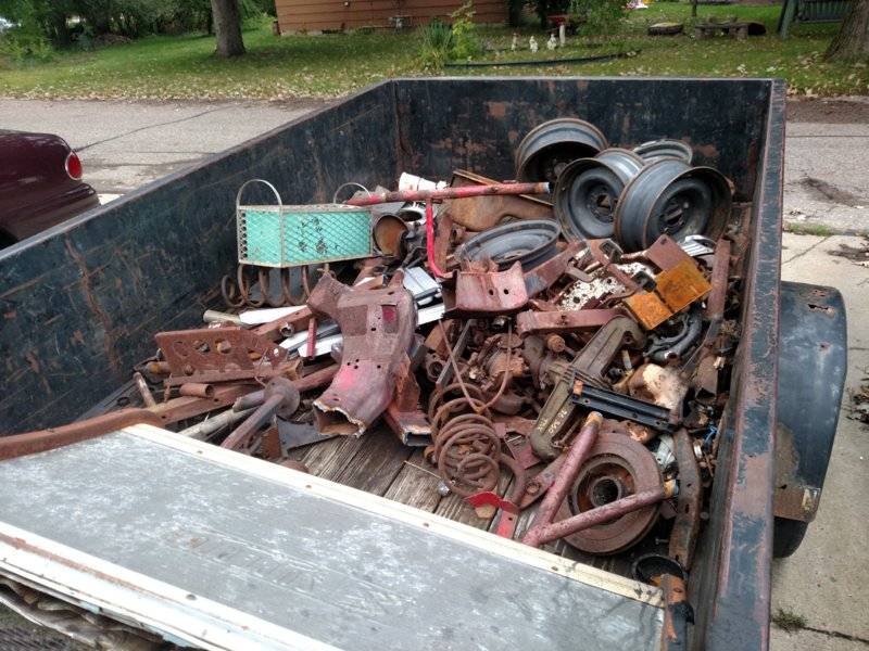 scrap in trailer.jpg