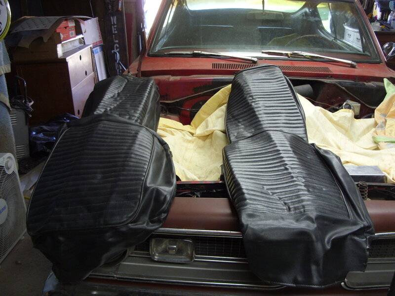 SEAT COVERS TO SELL 001.JPG