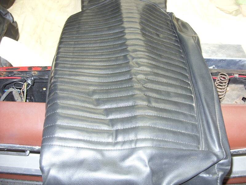 SEAT COVERS TO SELL 004.JPG
