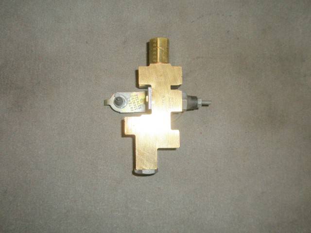 Shields Prop Valve Spindles 005 (Small).JPG