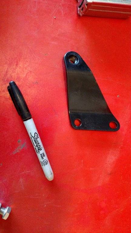 small block bracket 2.jpg