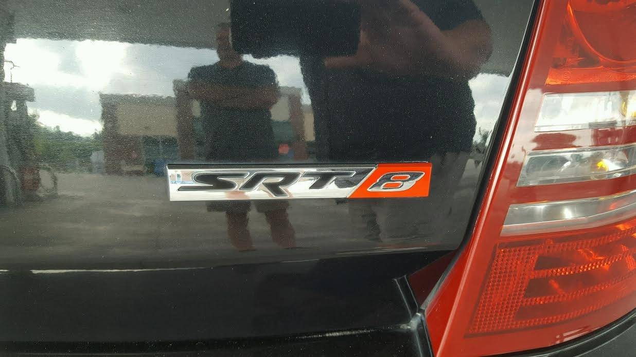SRT8 badge.jpg