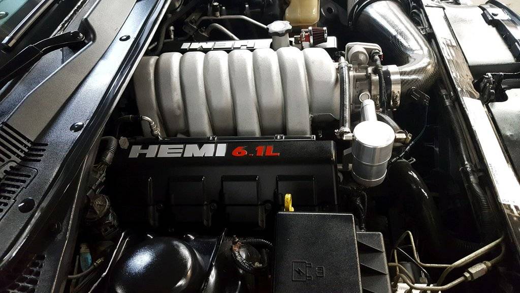 SRT8 engine detail 1.jpg