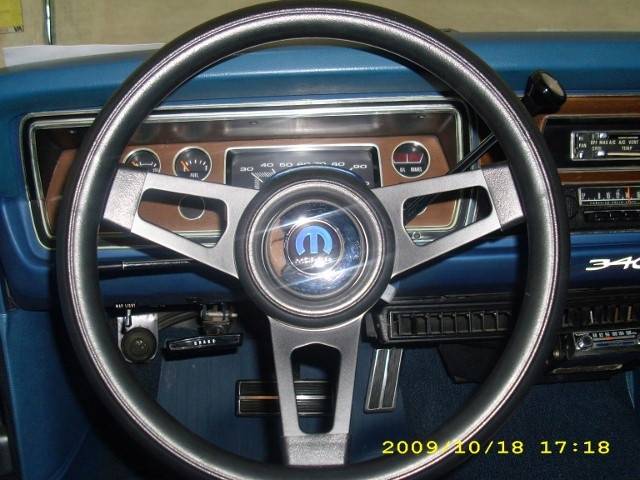 Steering wheel 1 (640x480).jpg