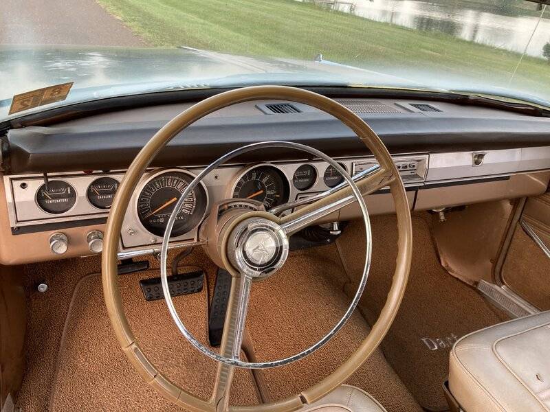 steering wheel and dash.jpeg