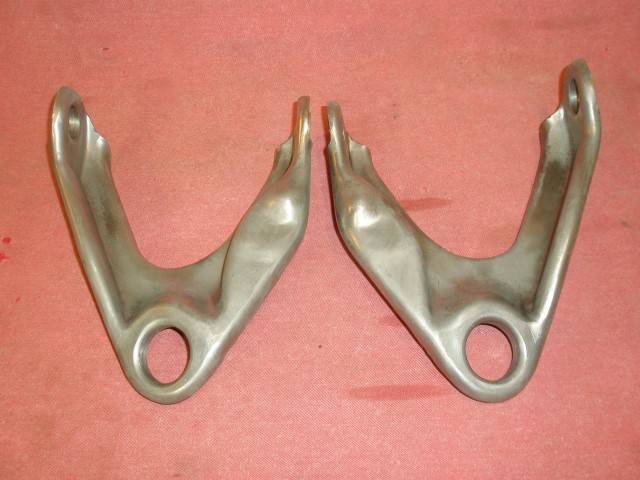 Upper Control Arms 62-72 004 (Small).JPG
