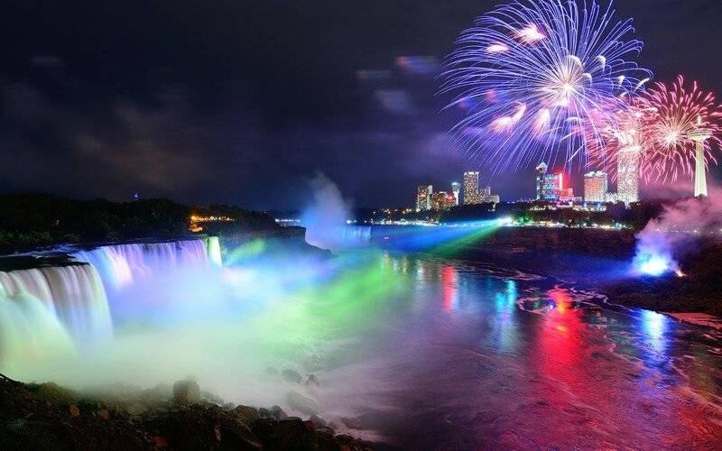 Winter-Festival-of-Lights-Niagara-Falls.jpg