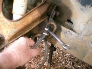 2010-02-19 70GT Brake swap (3)s.JPG