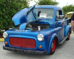 OldDodgeTruck.jpg