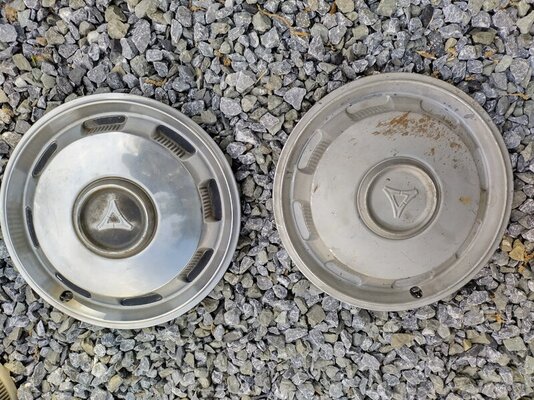 Dodge hubcaps.jpg