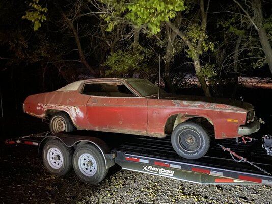 sebring.jpg sebring.jpg