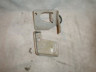 Mount Brackets PS Pumps 003 (Mobile) (Small).JPG