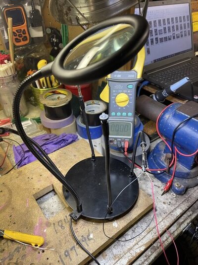 000002 _ Mag light with positionable alligator clips.jpg