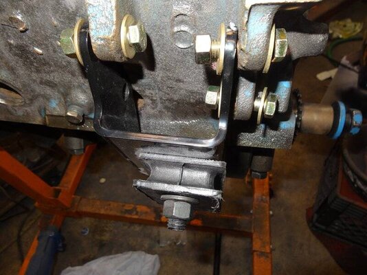 Installing engine mounts/motor mounts to the engine block