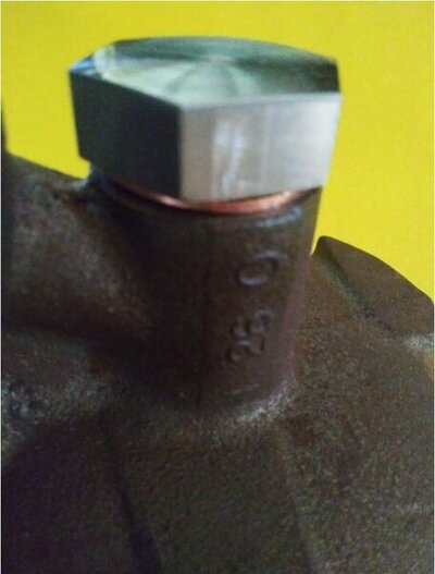 Right angle adapter gaskets D08.JPG