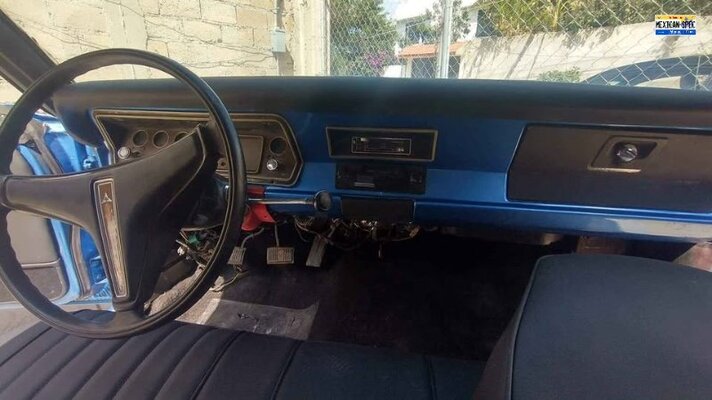 74duster-BLUE-edoG-14-dash.jpg