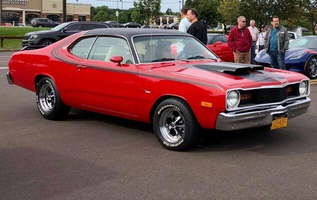 76 Dart sport RED.jpg