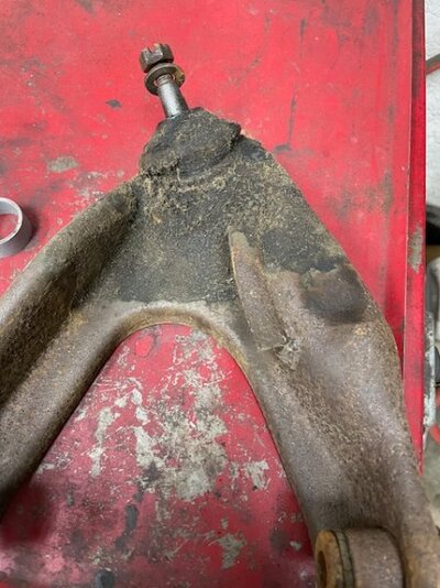 upper control arm.jpg