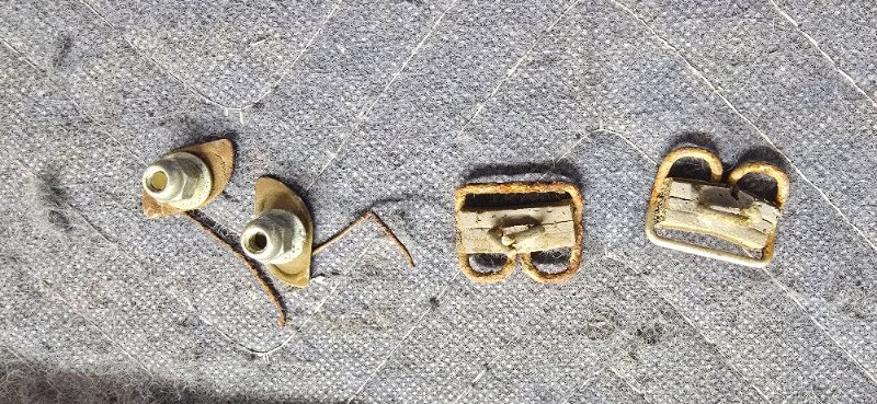 Trunk trim fasteners.jpg