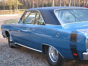 69 DART 'S LOOKING FOR REAR VINYL TRIM 2 PIECES LIKE THIS CAR HAS