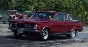1965 Plymouth Barracuda / 1965 Valiant Stationwagon / 1965 Plymouth 2Door HT