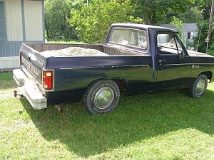 1985 Dodge RAm 100 short bed slant six overdrive 4 speed
