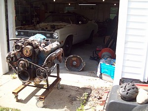 Installing a junk 440 for fitment purposes.